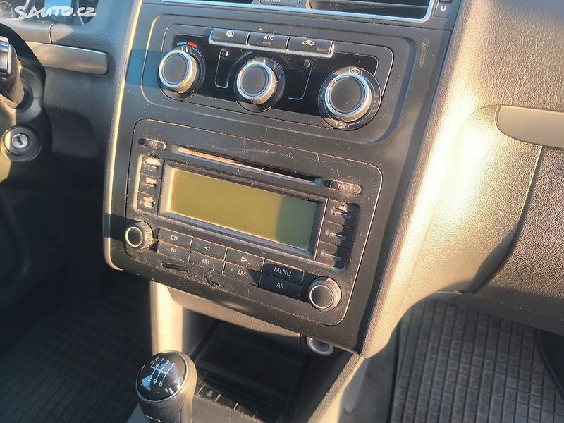 Volkswagen Touran TDI,PĚKNÝ,185TKM,SERVISKA,CENA - fotka 10 z 30