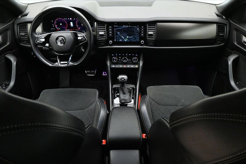 Škoda Kodiaq 1,5 TSI 110kW DSG Sportline 7/ - fotka 16 z 33