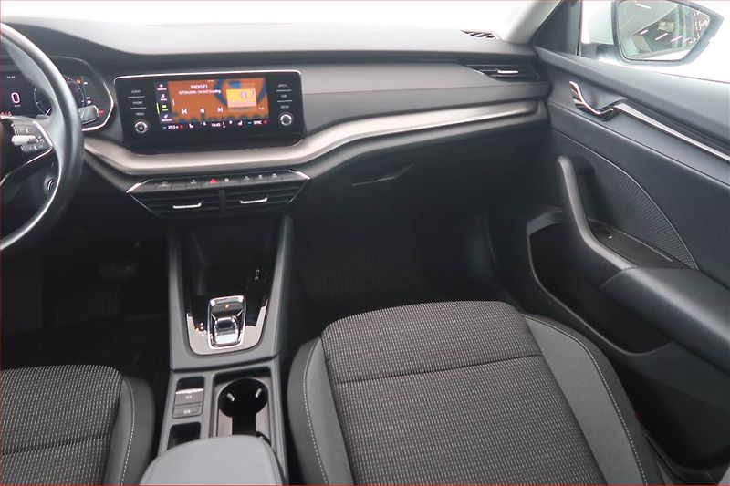 Škoda Octavia (2022) 2.0 TDI, Automat, ČR,1.maj - fotka 8 z 19