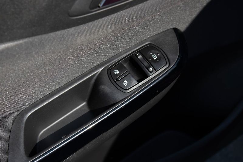 Opel Corsa Pravidelně servisované, velice - fotka 22 z 30