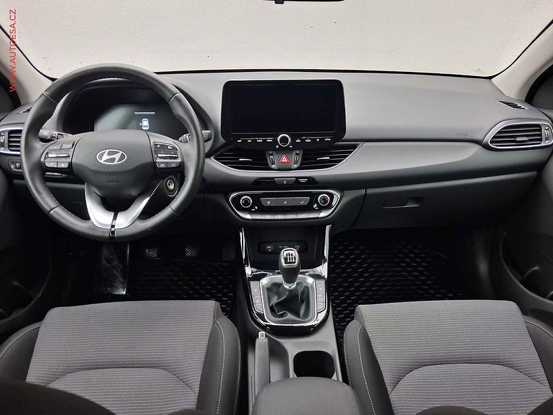 Hyundai i30 (2025) 1.0 T-GDi, ČR, Navi, kamera - fotka 8 z 19