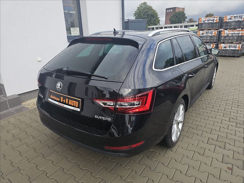 Škoda Superb III 2,0TDi 1KW DSG STYLE - fotka 6 z 51