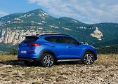 Hyundai Tucson. Výbava Trikolor (-125 000 Kč). Cena od: 479 990 Kč