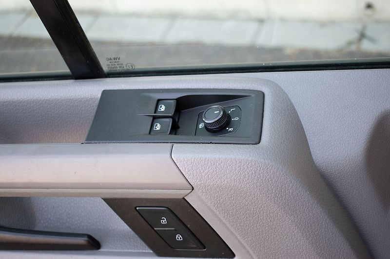 Volkswagen Crafter 2.0TDI*SERVIS VW*PO ROZVODECH* - fotka 12 z 23