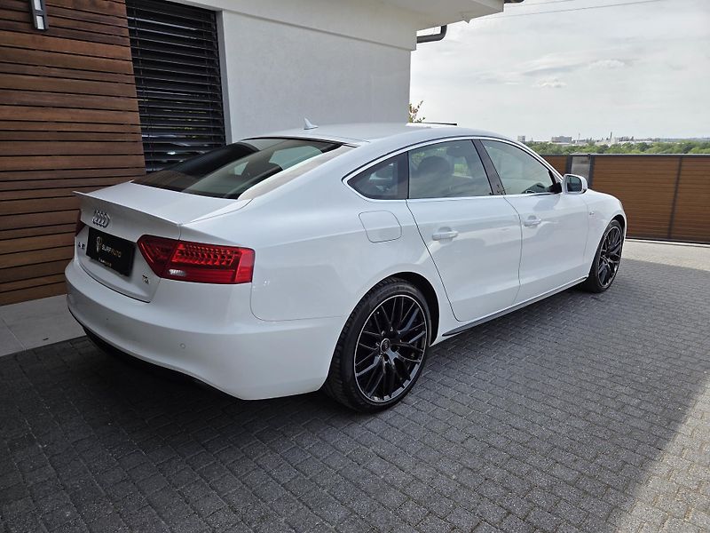 Audi A5 2,0 TDi Sportback - fotka 3 z 40