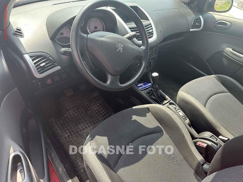 Peugeot 206 (2010) 1.4i, AC - fotka 3 z 3