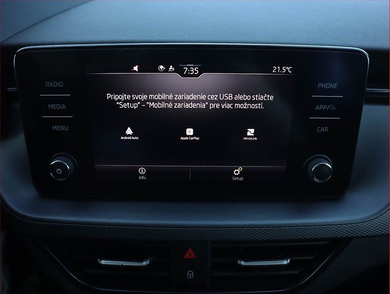 Škoda Kamiq (2020) 1.0 TSI, Automat, Tempomat - fotka 19 z 23