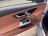Mercedes-Benz Třídy E (2026) E 450 d 4MATIC kombi - náhled 9