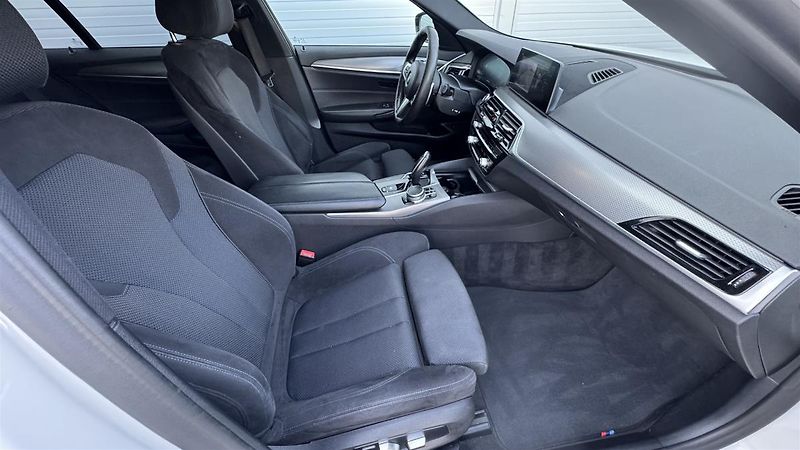 BMW Řada 5 530xd Touring Mpaket ČR DPH - fotka 10 z 17