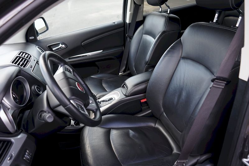 Fiat Freemont (2015) 2,0 MultiJet Lounge 4x4 7míst - fotka 9 z 27
