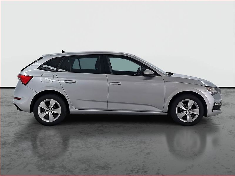 Škoda Scala (2021) 1.0 TSI, Tempomat - fotka 6 z 16