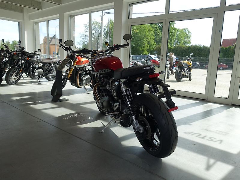 Triumph Speed Twin (2026) 1200 Akce - 40.000,- - fotka 4 z 7