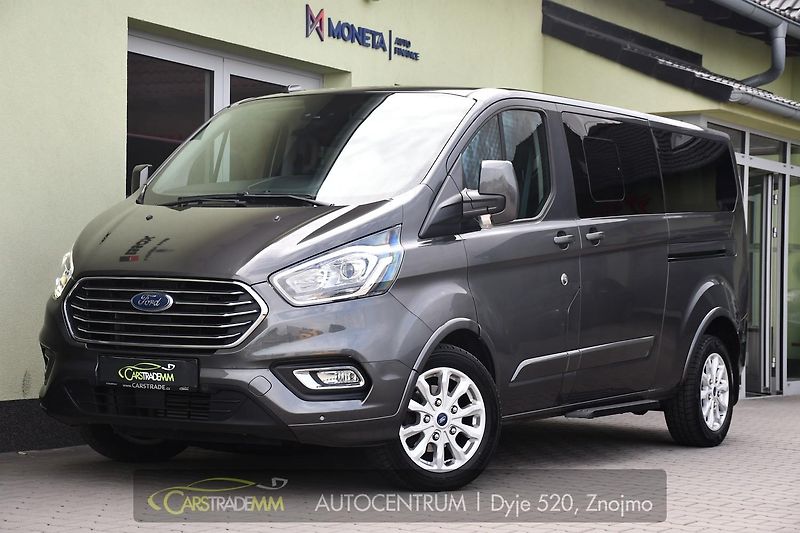 Ford Tourneo Custom 2.0EcoBlue 8.MÍST TITANIUM - fotka 1 z 43