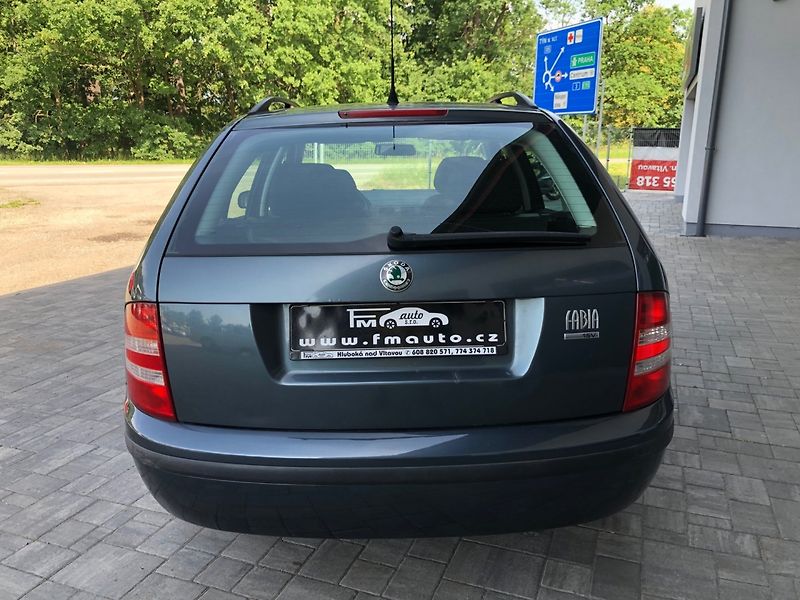 Škoda Fabia (2005) 1.4 16V - fotka 6 z 31