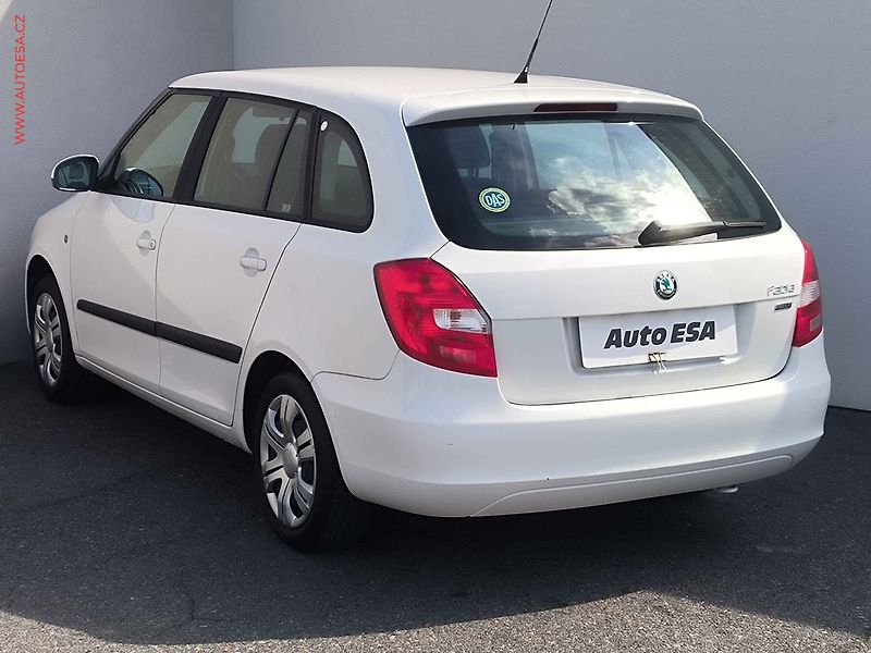 Škoda Fabia (2011) 1.6 TDI, ČR, Klima - fotka 6 z 15