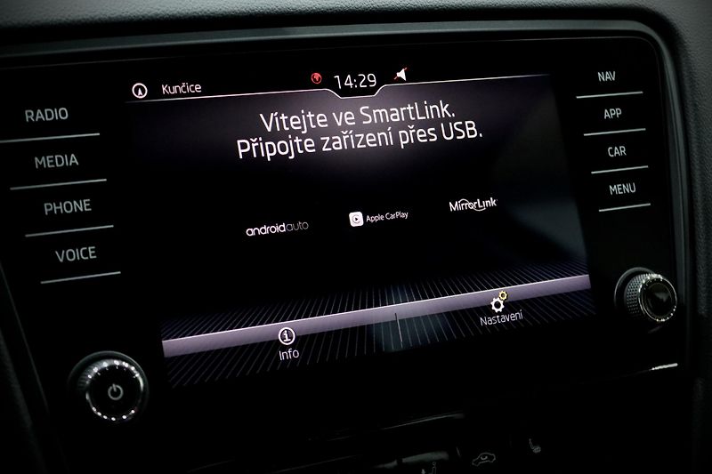 Škoda Octavia 3 FL Combi 1.4 TSI 110 kW - fotka 30 z 31