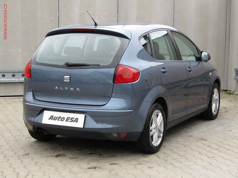 Seat Altea (2010) 1.4 TSi, 1.maj, AC, výhřev - fotka 4 z 17