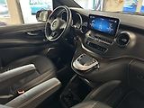 Mercedes-Benz Třídy V (2021) 300d AMG L 4Matic LED 360° NAV - náhled 30