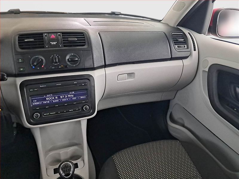 Škoda Roomster (2010) Scout 1.6 TDI, Eko.zaplacen - fotka 8 z 17