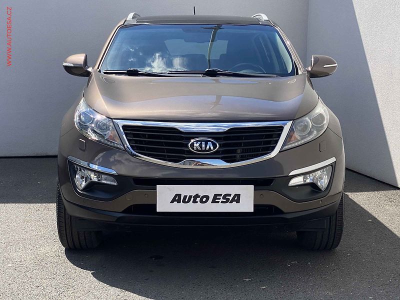 Kia Sportage (2014) 2.0 CRDi AWD, Premium, TZ - fotka 2 z 20