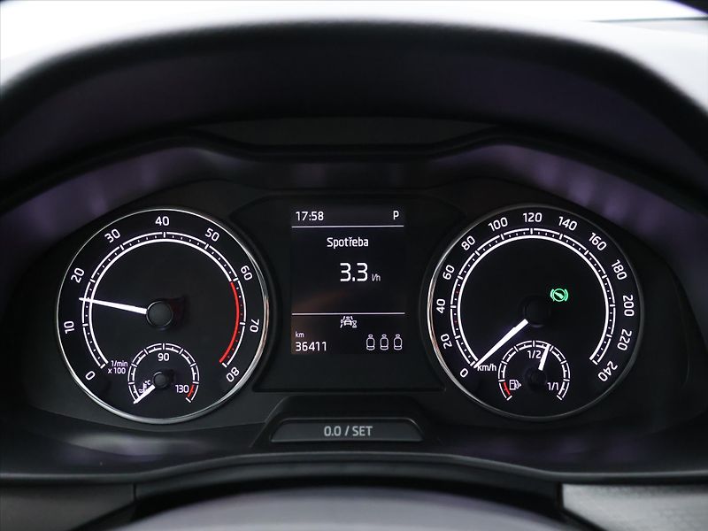 Škoda Kamiq 1.0 TSI 81kW DSG CZ Style DPH - fotka 17 z 33