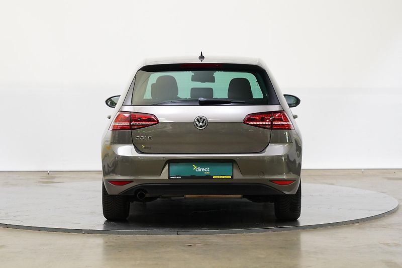 Volkswagen Golf - fotka 6 z 27