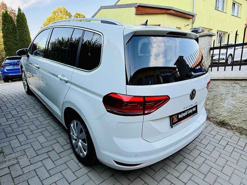 Volkswagen Touran (2023) 1.5TSi 110kW Koup.ČR,LED,TAŽNÉ - fotka 17 z 20