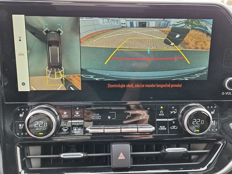 Toyota Highlander Executive 2,5 HEV 4x4 - fotka 19 z 27
