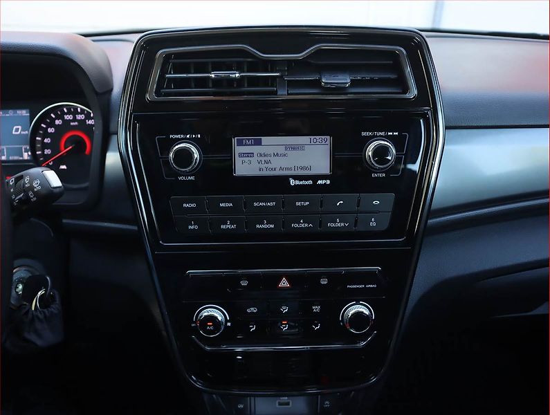 SsangYong Tivoli (2020) 1.5 T-GDI, Tempomat - fotka 12 z 15