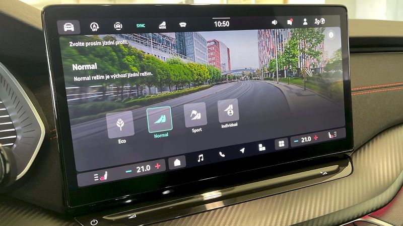 Škoda Octavia (2025) kombi RS 2.0 TSI 195kW DSG - fotka 30 z 32