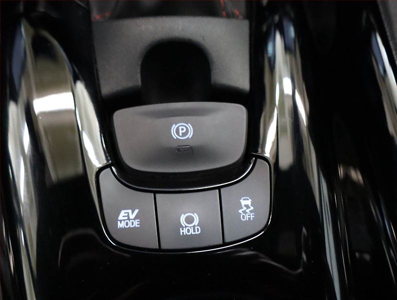 Toyota C-HR (2022) GR Sport 2.0 Hybrid - fotka 22 z 26