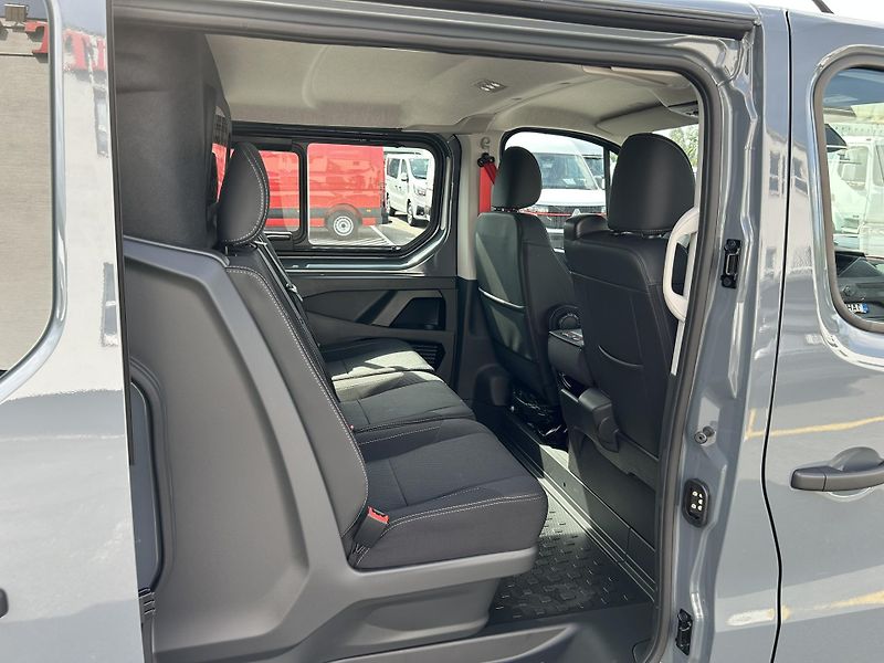 Renault Trafic (2026) CREW VAN L2H1 150k RED 6 míst - fotka 43 z 43