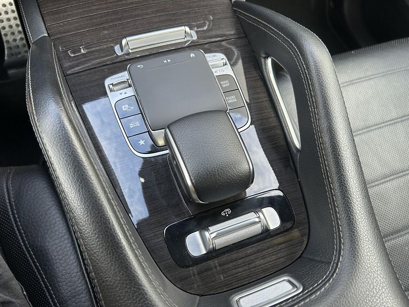 Mercedes-Benz GLS 400d 4MATIC AMG AIRMATIC - fotka 23 z 36