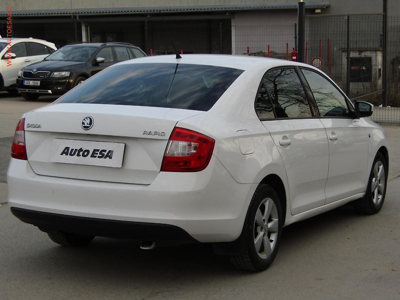 Škoda Rapid (2013) 1.2 TSI, ČR, Ambition - fotka 4 z 14