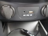 Hyundai i30 1,6CRDi  Automat!! 2 x kola! - náhled 25