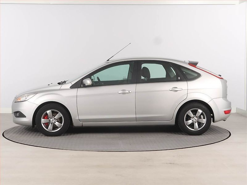 Ford Focus (2008) 1.6 16V, po STK, servisované - fotka 3 z 15