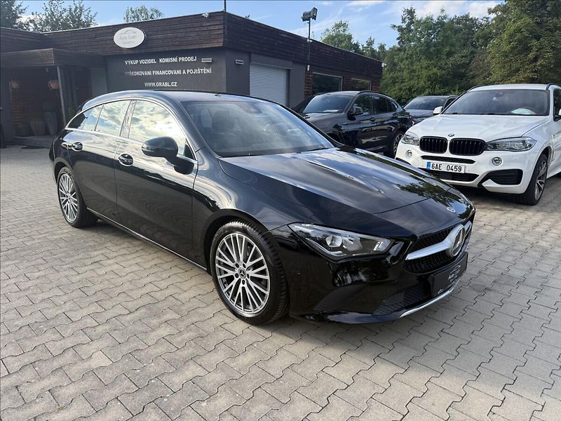 Mercedes-Benz CLA 180d - fotka 1 z 23