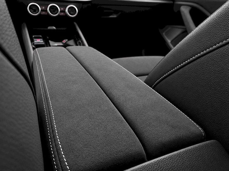 Škoda Superb (2025) COMBI Sportline TD 110 / 2.0 A - fotka 31 z 61