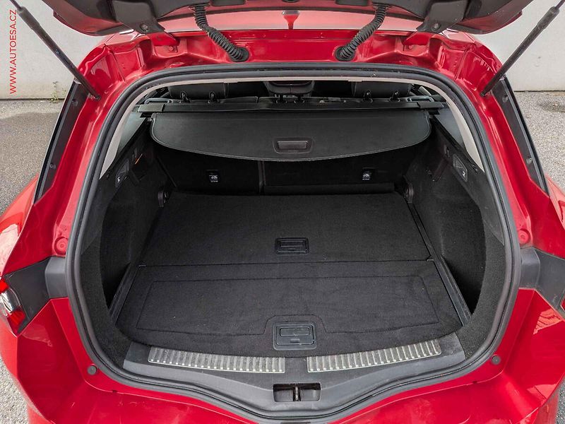 Renault Mégane (2017) 1.2 TCe, ČR, LED, navi, park - fotka 7 z 15