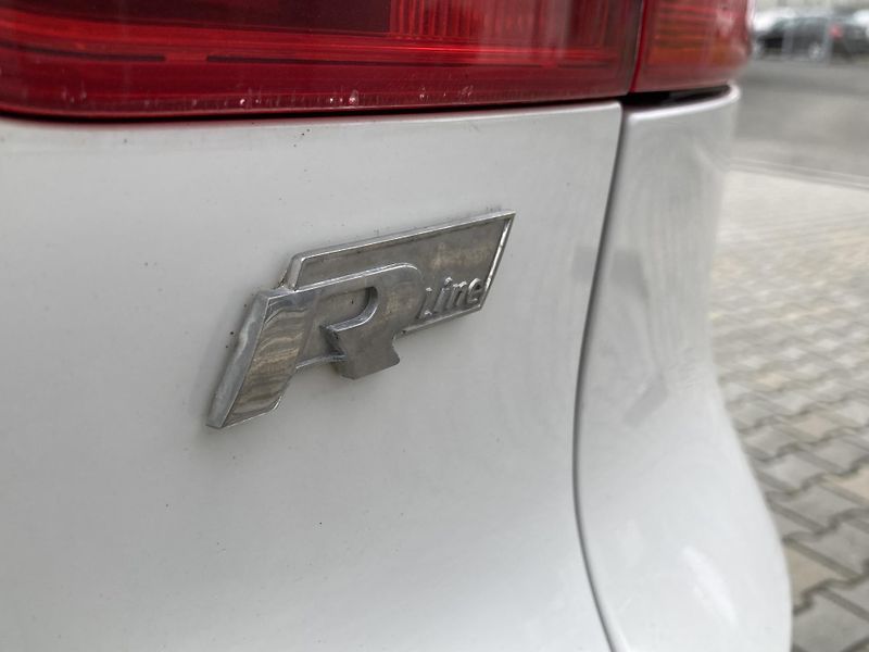 Volkswagen Tiguan (2013) 2.0TDI R-line - fotka 31 z 37