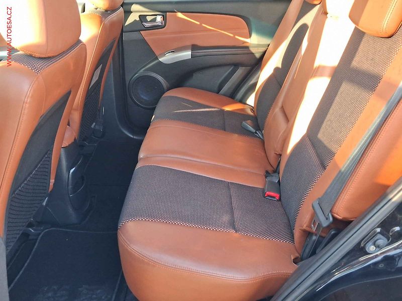 Kia Sportage (2005) 2.0 CRDi, servis.kniha - fotka 10 z 16