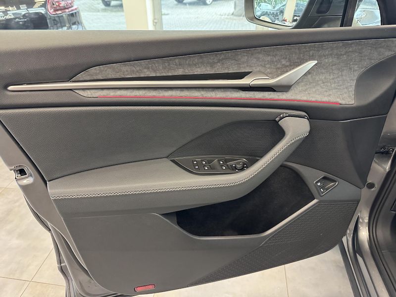 Škoda Kodiaq (2025) 1,5TSi DSG  REZERVACE - fotka 17 z 47