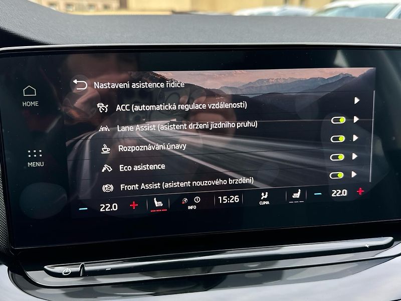 Škoda Octavia Combi 2,0 TDI 85kW Style M6F - fotka 19 z 22