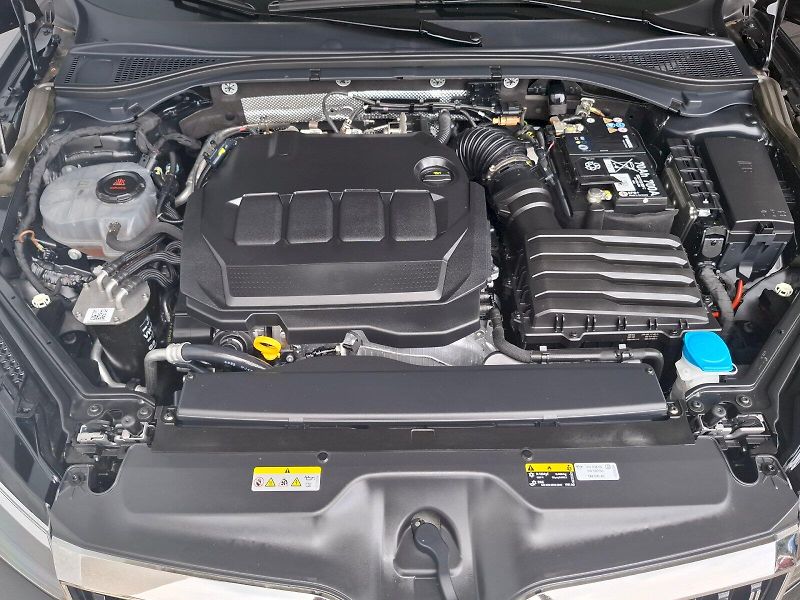 Škoda Superb (2024) COMBI STYLE PLUS TD 110/2.0 7D - fotka 25 z 39