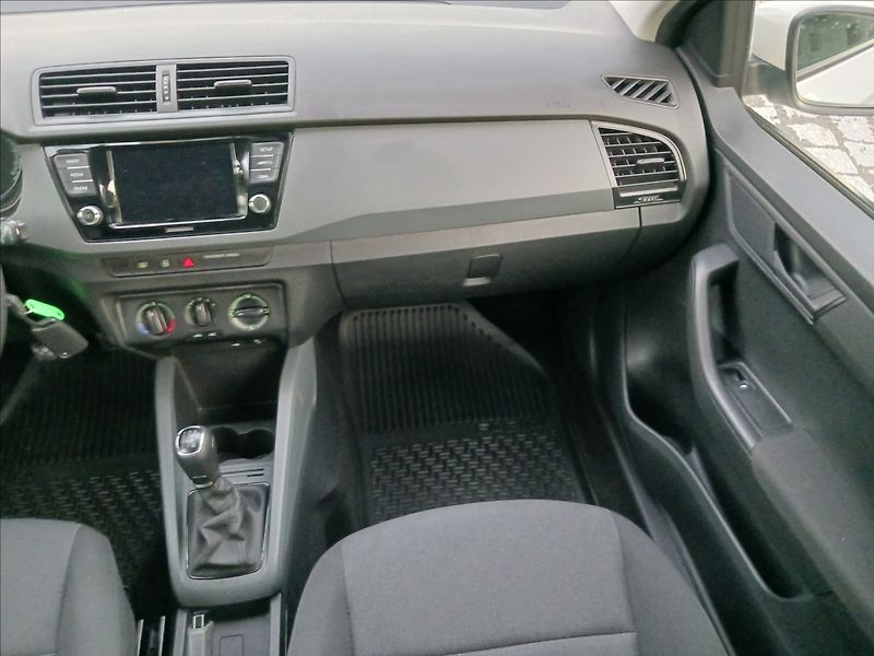 Škoda Fabia 1,0 III FC ACT, 1 Majitel - fotka 12 z 24