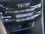 Peugeot 2008 (2015) 1.2PT, Style, navi - náhled 14