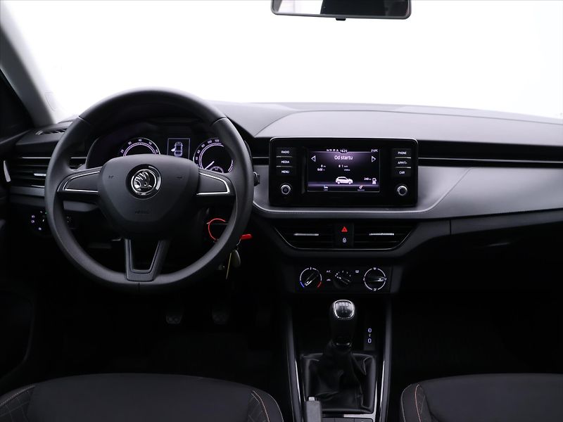 Škoda Scala 1.0 TSI 70kW Ambition CZ - fotka 23 z 31