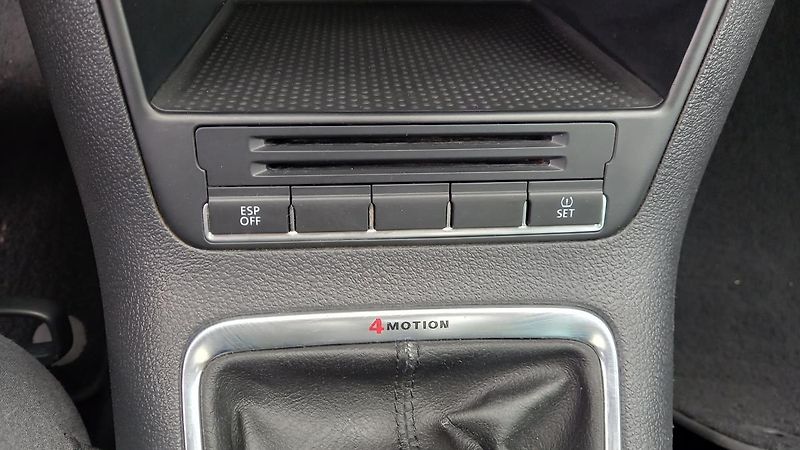 Volkswagen Tiguan (2008) SPORT  1.4 Tsi  4x4    - fotka 15 z 34