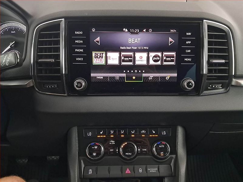 Škoda Karoq (2023) 1.0 TSI - fotka 12 z 18
