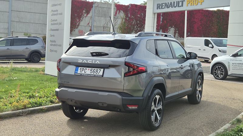 Dacia Duster (2026) Journey MHYBRID 140 REZERVACE - fotka 3 z 10